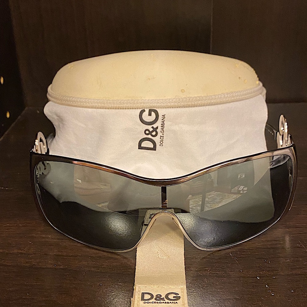 COPY - Dolce and Gabbana glasses from 2000s. Glasses physically in great condit…